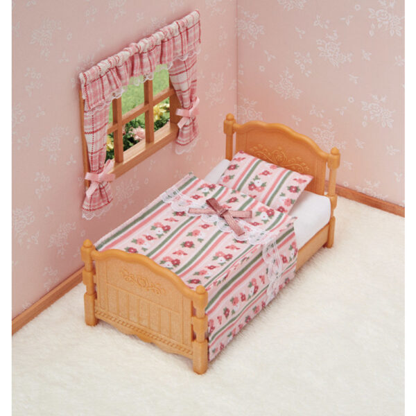 Bed & Comforter Set - Image 4