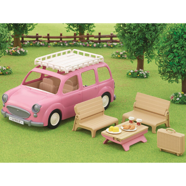 Family Picnic Van - Image 7